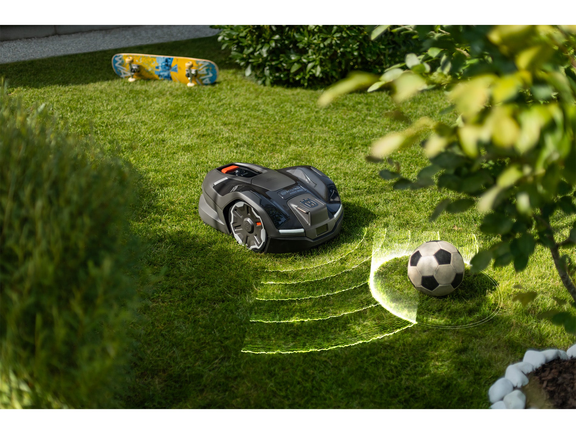 Robot tondeuse HUSQVARNA Automower 405E NERA l.22cm 600m²